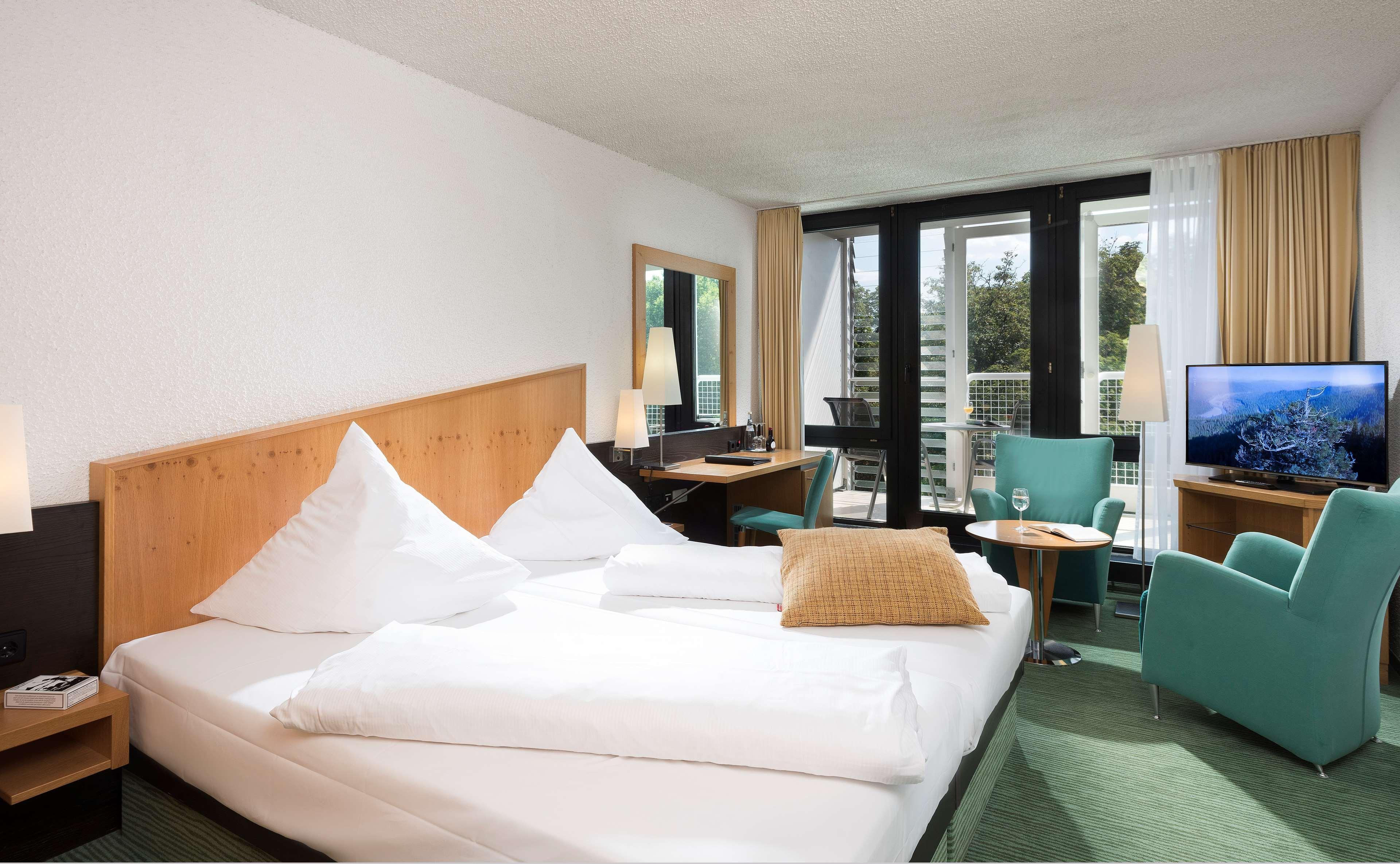 Western Premier Parkhotel 4*