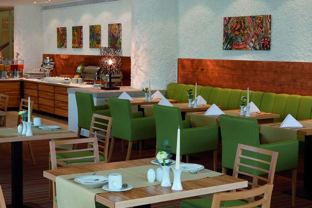 Western Premier Parkhotel 4*