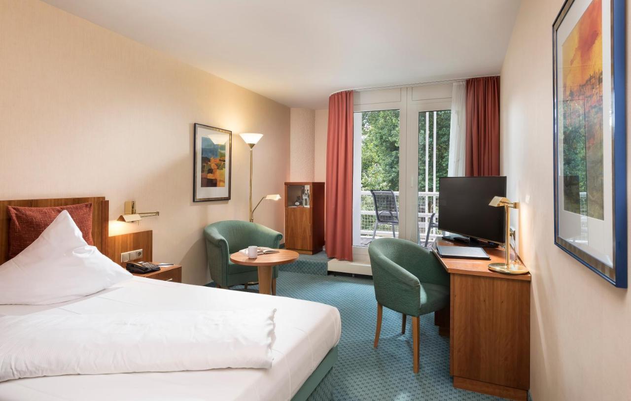 Western Premier Parkhotel Hotel 4*